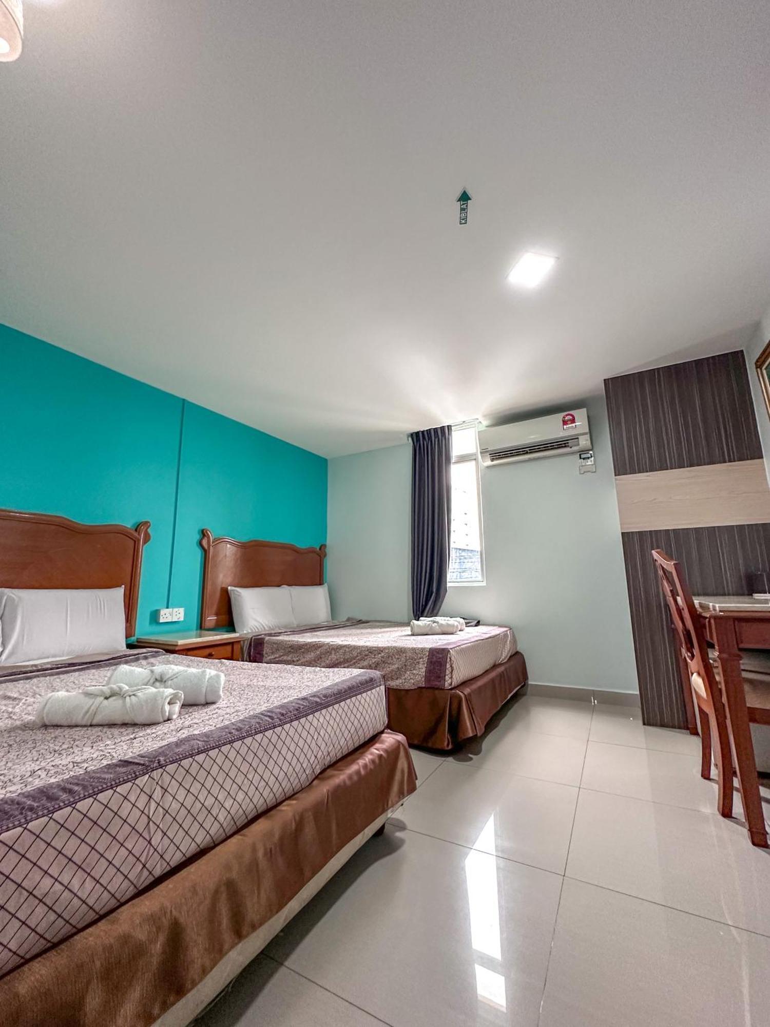 G Star Hotel Pantai Remis Exteriér fotografie